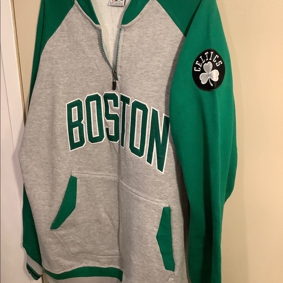Boston Celtics Fleece Sweater​​​​​ - Picture 3 of 8